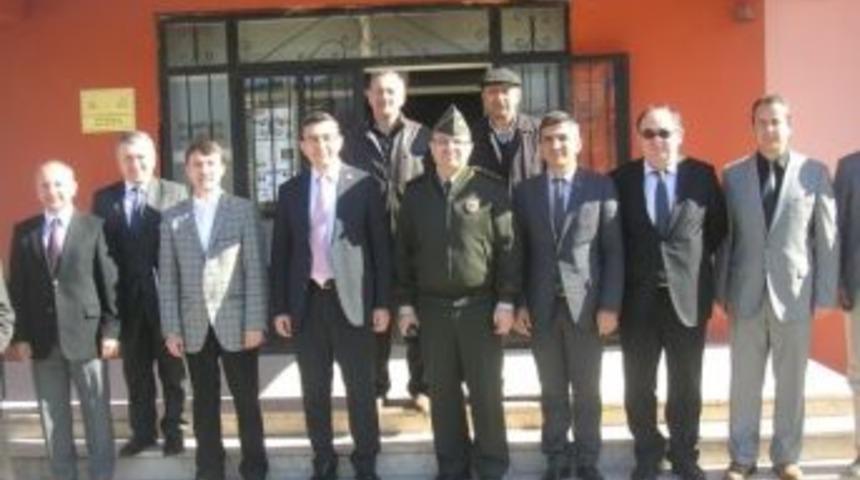 Kaymakam Ke&ccedil;eli K&ouml;y Ziyaretlerine Devam Ediyor