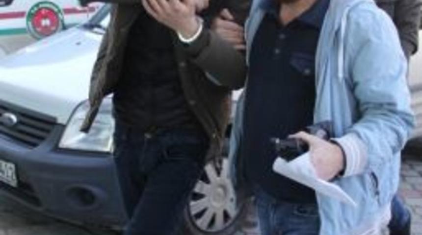 K&uuml;lotunda 15 Paket Uyuşturucuyla Yakalandı