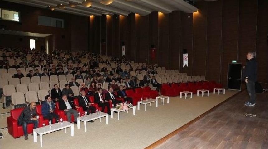 &lsquo;inovatif Okul, İnovatif &Ouml;ğretmen&rsquo; Konferansı Verildi