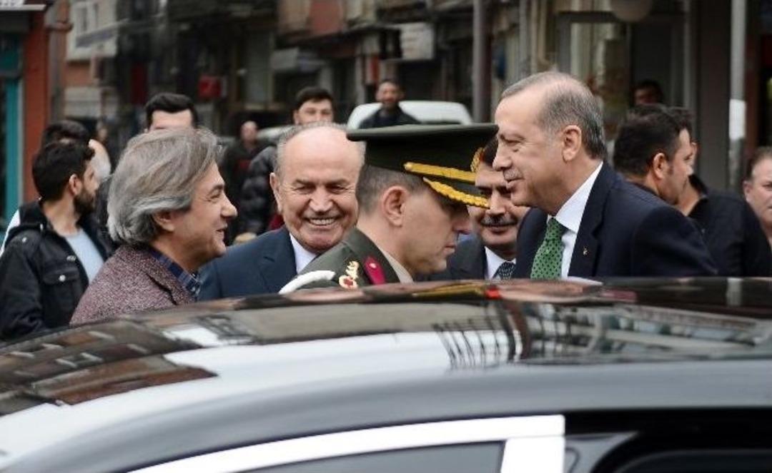 Cumhurbaşkanı Erdoğan&rsquo;a Kasımpaşa&rsquo;da Sevgi Seli