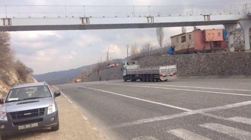 Akpınar K&ouml;y&uuml;ne &Uuml;st Ge&ccedil;it Yapıldı