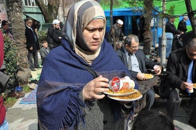 Ülkü Ocaklarından Şehitler İçin Hayır