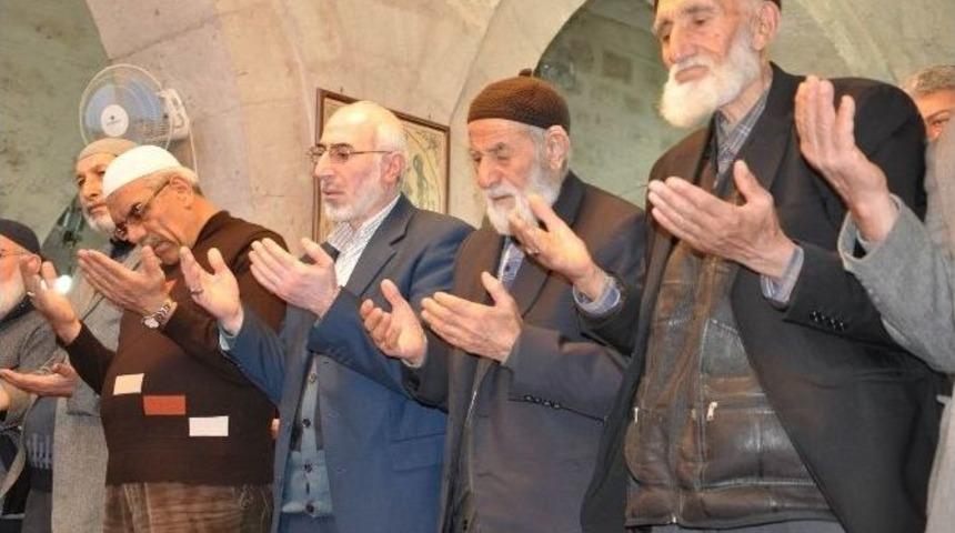 Şehit &Ouml;zel Harekat Polisi Yurt İ&ccedil;in Mevlid Okutuldu