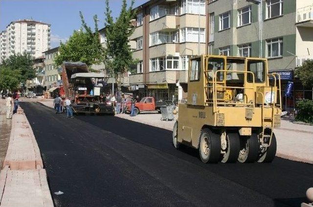 Modern Şehirleşmenin Göstergesi Güvenli, Seri Ve Düzenli Yollar İçin Asfalt Bitüm Nakil Hizmeti Alınacak