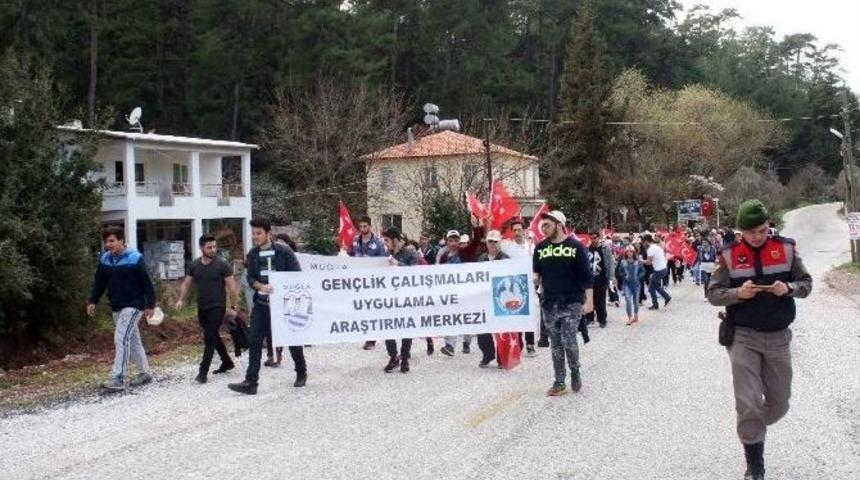 Şehitler İ&ccedil;in 10 Km Y&uuml;r&uuml;d&uuml;ler
