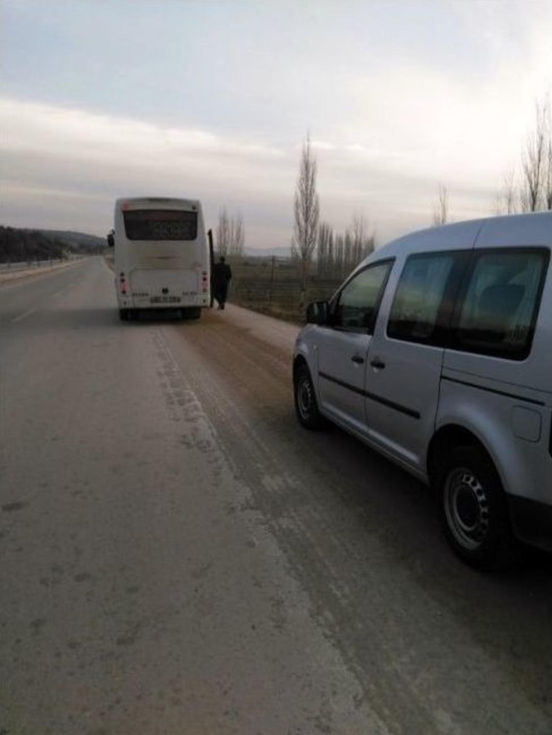 Gediz&rsquo;de Taşımalı Eğitim Okul Servis Ara&ccedil;ları Ve Yemeklerine Denetim
