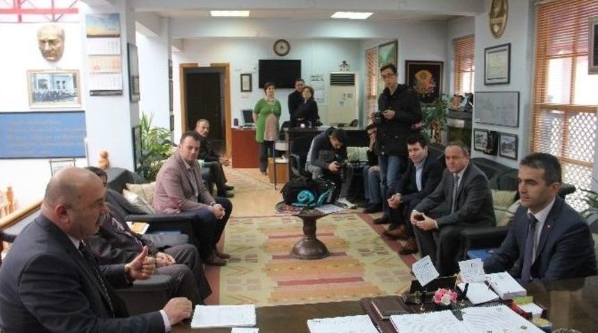 Ak Parti İl Başkanı&rsquo;ndan Chp&rsquo;li Belediye Başkanına Ziyaret