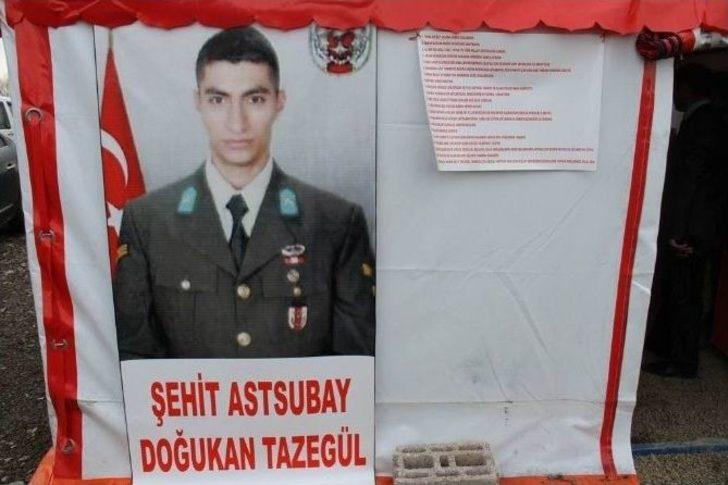 Vali Günay Özdemir’den Şehit Astsubay Doğukan Tazegül’ün Yakınlarına Taziye Ziyareti G5