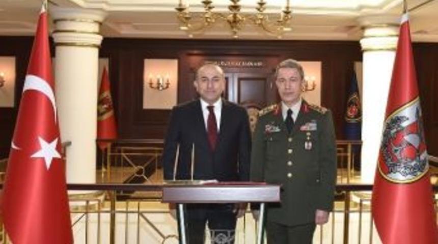 Dışişleri Bakanı &Ccedil;avuşoğlu, Genelkurmay Başkanı Orgeneral Akar&rsquo;ı Ziyaret Etti