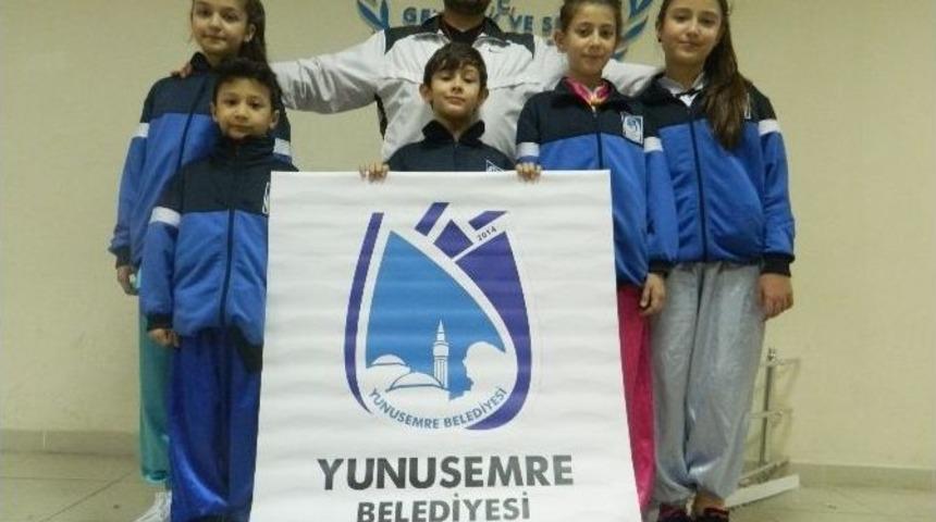 Şampiyonadan Madalyalarla D&ouml;nd&uuml;ler