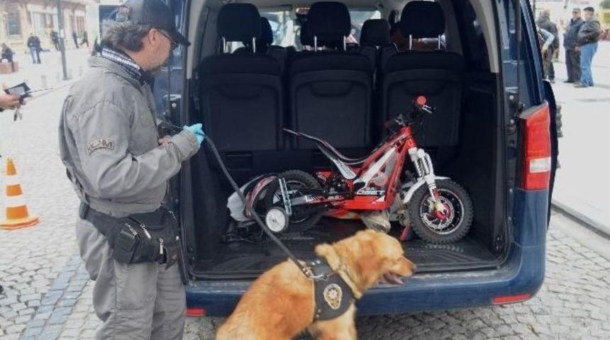 &Ccedil;anakkale Polisinden Sıkı G&uuml;venlik Tedbirleri