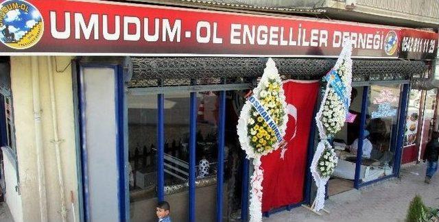 Gaziantep’te Tamamı Engellilerin Çalıştığı Lokanta Açıldı