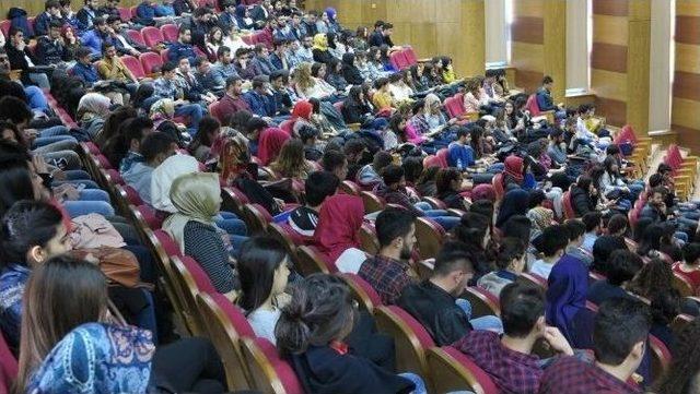 Niğde Üniversitesinde Vergi Haftası Etkinliği Düzenlendi