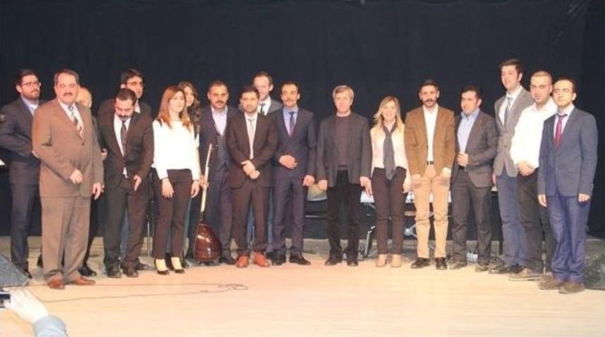 Vali &Ccedil;ınar Şiir Dinletisine Katıldı