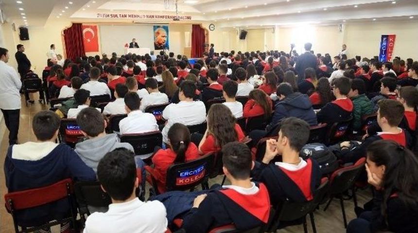 Başkan Palancıoğlu&rsquo;dan Gen&ccedil;lere Altın &Ouml;ğ&uuml;tler