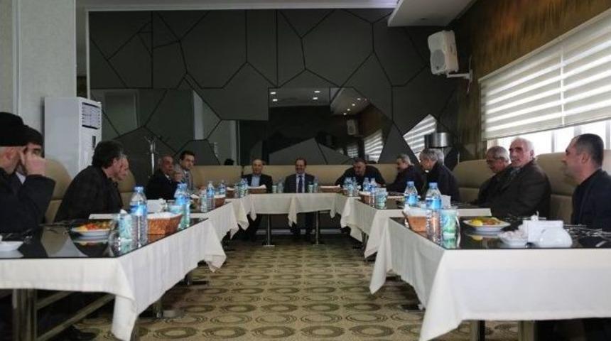 &Uuml;niversite Muhtarlarla Bir Araya Geldi