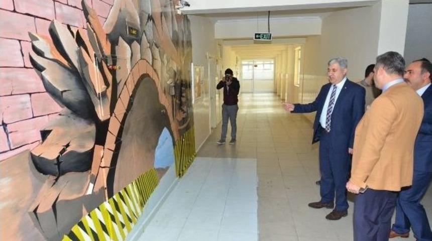 Polat, Gelecek Hepimizin Projesi &Ccedil;er&ccedil;evesinde &Ouml;ğrencilerle Buluştu