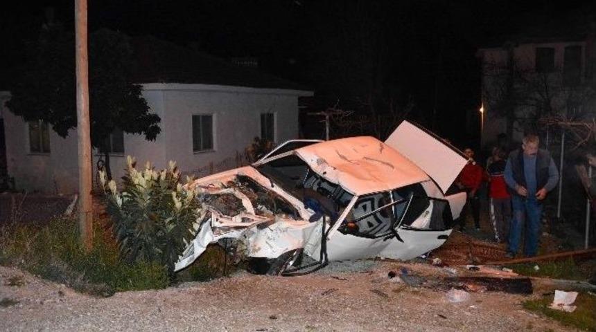 Muğla&rsquo;da Feci Kaza: 1&rsquo;i Ağır, 4 Yaralı