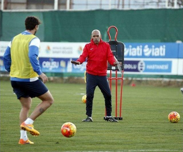 Antalyaspor’da Moraıs Şoku