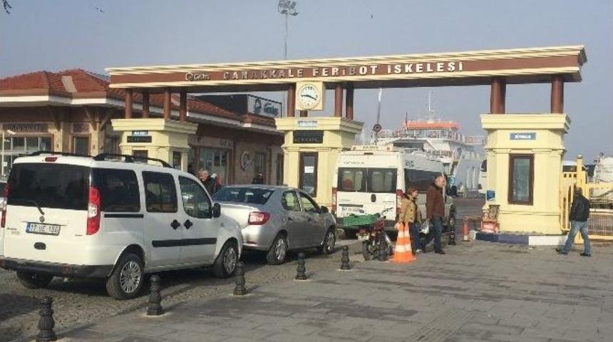 &Ccedil;anakkale Boğazı&rsquo;nda Ulaşım Durdu