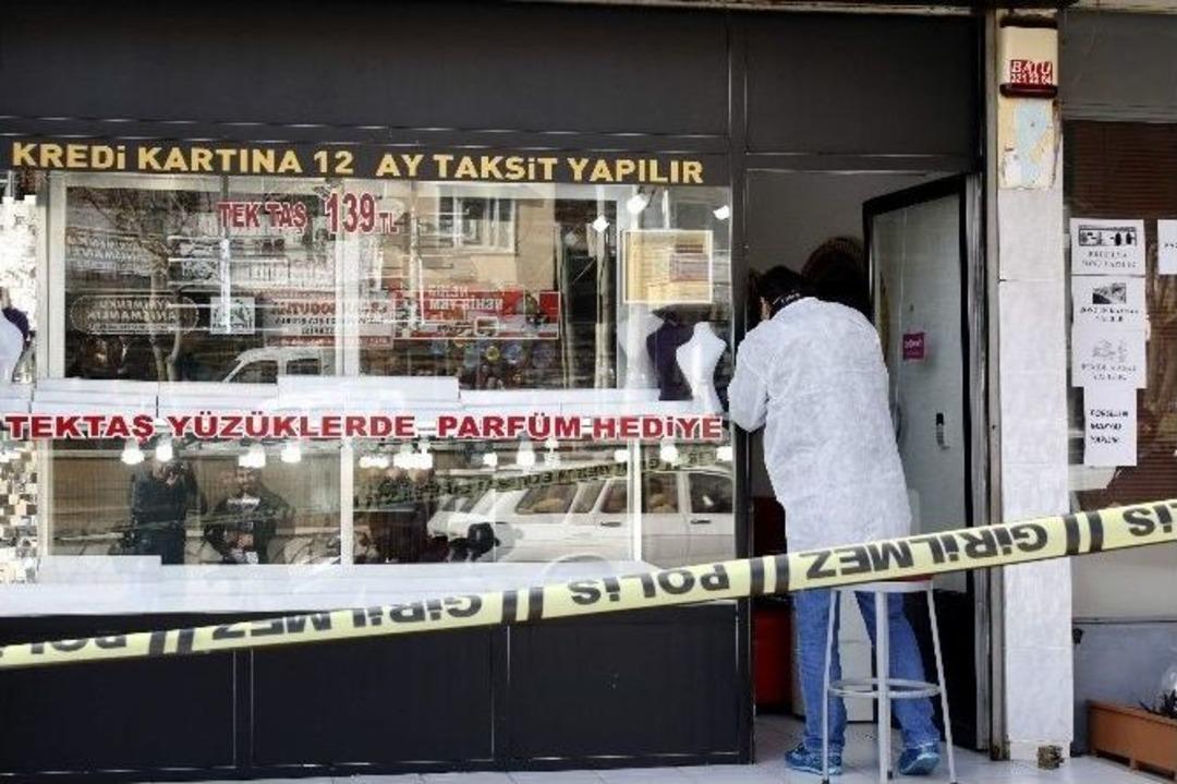 Polisi Alarma Ge&ccedil;iren Olay Soygun Mu, Husumet Mi