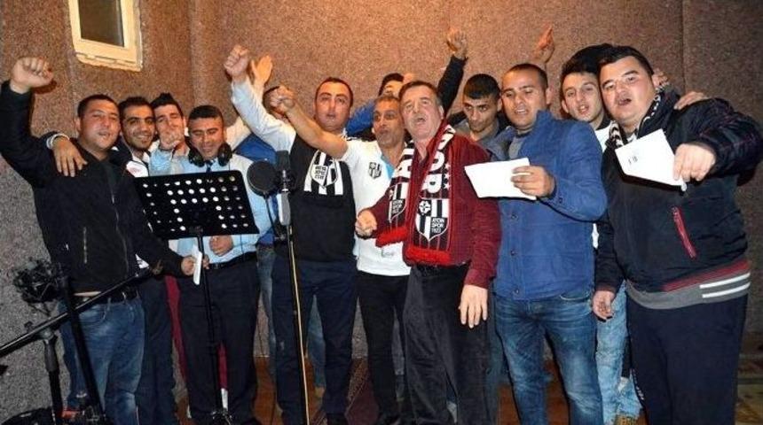 Aydınspor İ&ccedil;in İki Yeni Marş