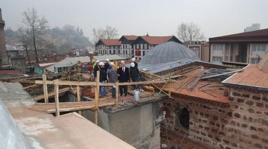 Yanan &Ccedil;arşıda D&ouml;n&uuml;ş&uuml;m Devam Ediyor