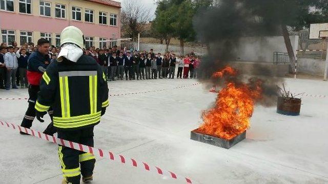 Öğrenciler Sivil Savunmayı Öğrendi