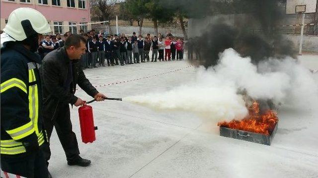 Öğrenciler Sivil Savunmayı Öğrendi