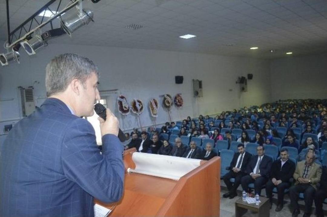 T&uuml;rkiye Azerbaycan Derneği Hocalı Şehitlerini Andı