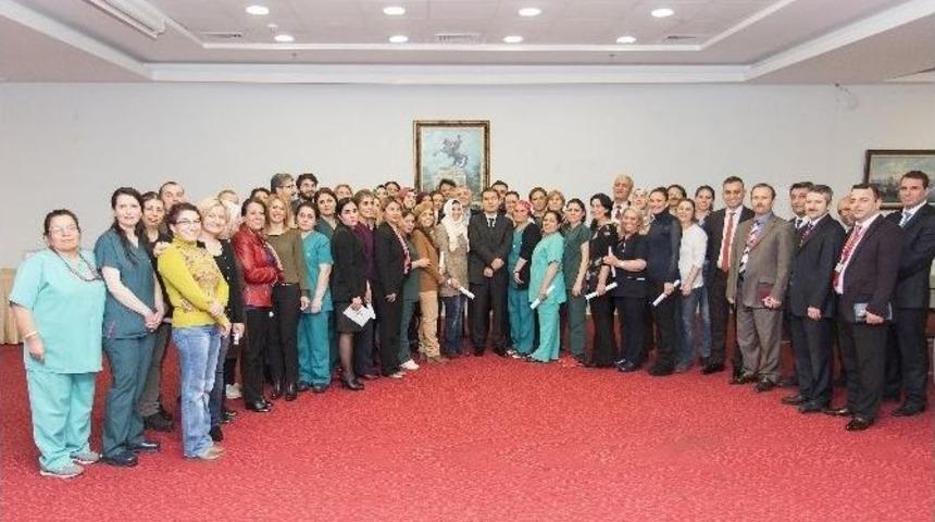 Sağlık&ccedil;ılar Sertifikalarını Samsun&rsquo;da Alıyor