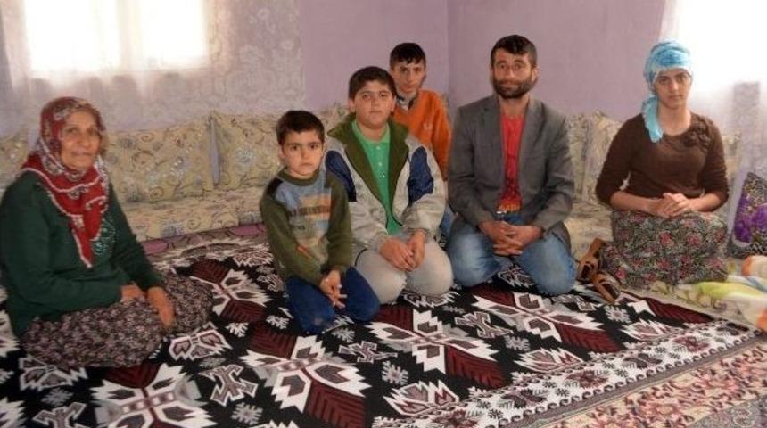Y&uuml;ksekova&rsquo;dan Ka&ccedil;an Aile &Ccedil;ukurca&rsquo;ya Sığındı
