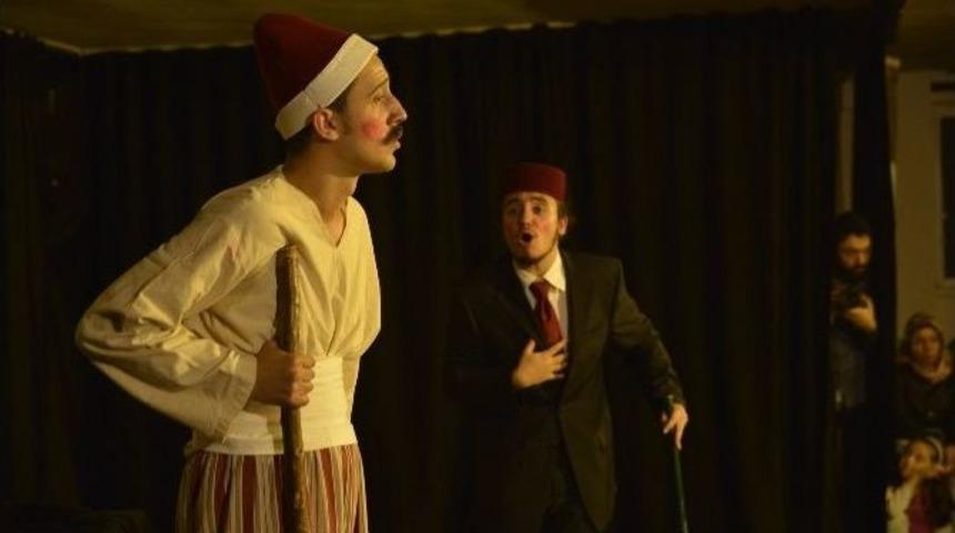 "ibiş&rsquo;in Misafirleri" &Ccedil;ukurhisar&rsquo;da Sahnelendi