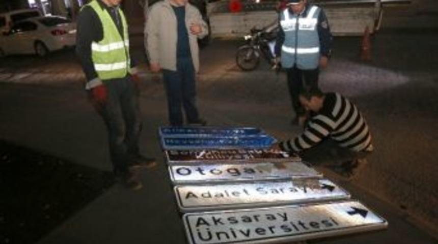 Aksaray&rsquo;da Yol Ve Kavşaklara Y&ouml;n Levhaları Dikiliyor