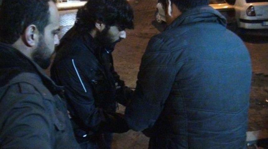 Şanlıurfa Polisi İnsansız Hava Aracı İle Uyuşturucu Tacirlerini Su&ccedil;&uuml;st&uuml; Yakaladı