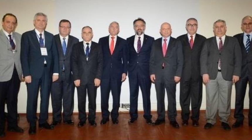 &Uuml;hb 18. Genel Kurul Toplantısı Sona Erdi