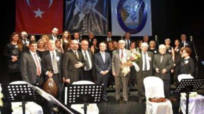 Salihli&rsquo;de G&ouml;n&uuml;lden G&ouml;n&uuml;le Konseri B&uuml;y&uuml;ledi