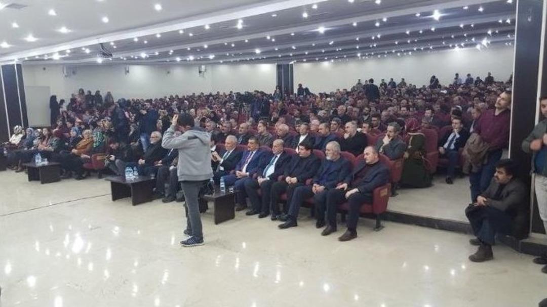 Ak Parti Gen&ccedil;li Kollarından &lsquo;şubat Hi&ccedil; Bin Yıl S&uuml;rer Mi&rsquo; Konferansı