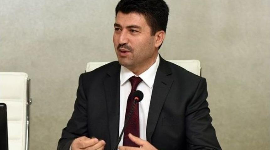 Prof. Dr. Sarıbıyık Manisa&rsquo;da İnt&ouml;rn Eğitimi Semineri Verdi