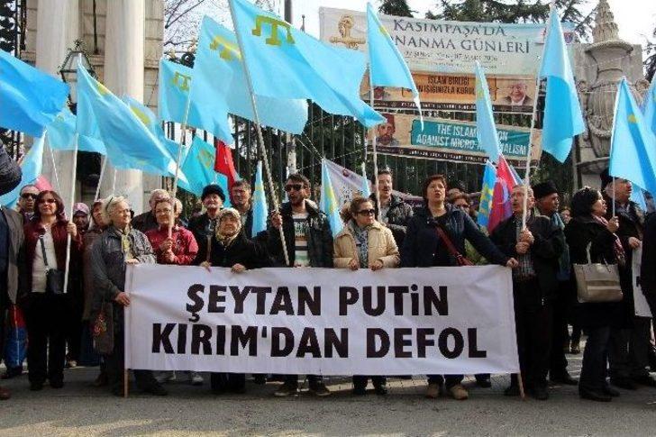 Rusya Konsolosluğu Önünde Kırım’ın İşgali Protesto Edildi G1