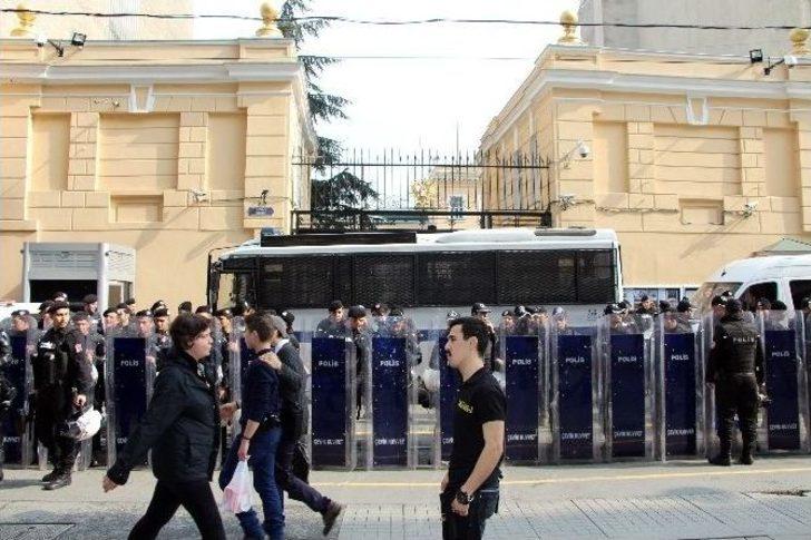 Rusya Konsolosluğu Önünde Kırım’ın İşgali Protesto Edildi G2