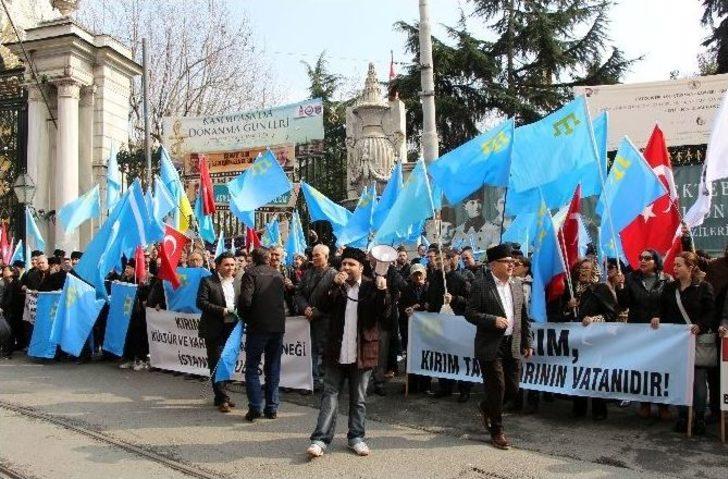 Rusya Konsolosluğu Önünde Kırım’ın İşgali Protesto Edildi G4