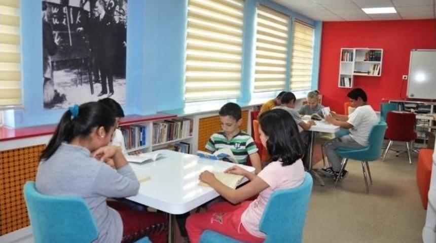 Küçük Menderes Bölgesindeki İlk Z Kütüphane