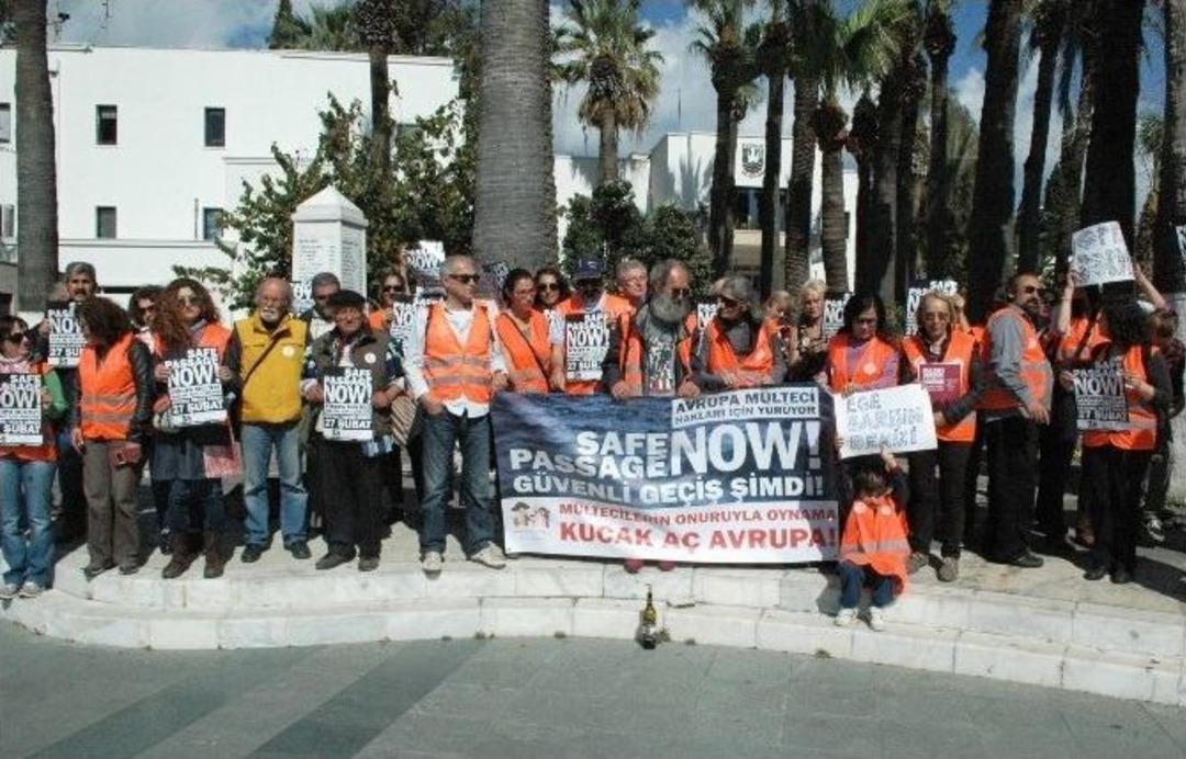 Avrupa İle Aynı Anda M&uuml;lteciler İ&ccedil;in Y&uuml;r&uuml;d&uuml;ler