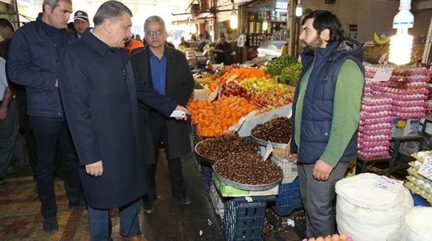 Başkan G&uuml;rkan, Kasap Pazarını Gezdi