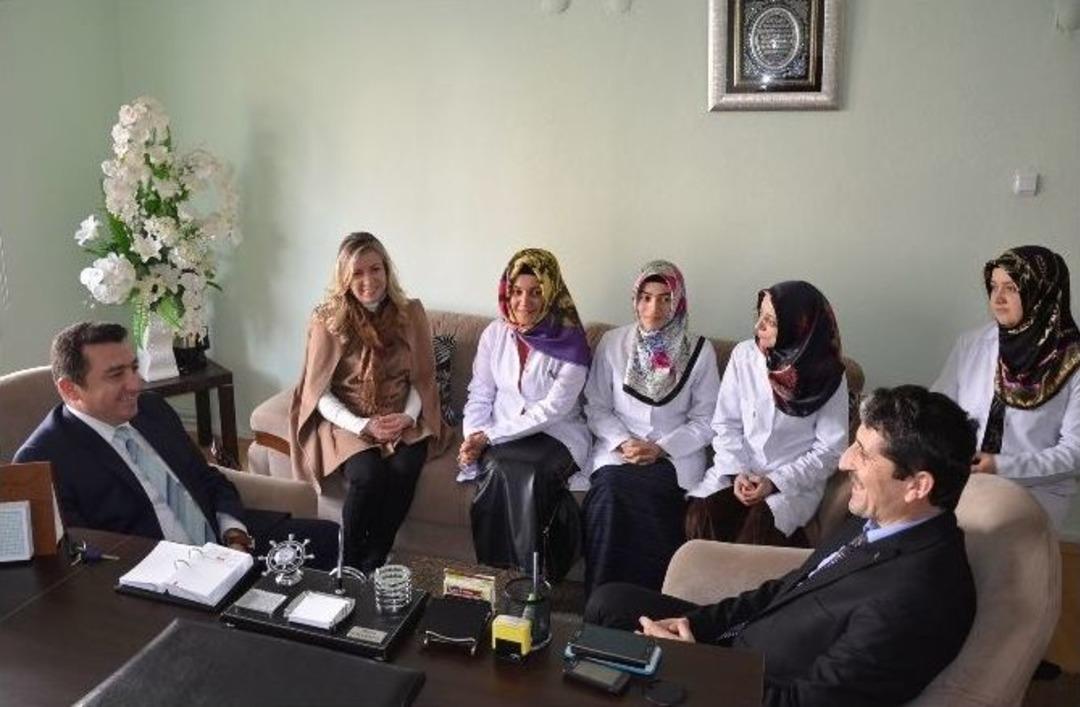 Başkan Bakıcı Kumral Abdal Kız Kur&rsquo;an Kursu&rsquo;nu Ziyaret Etti