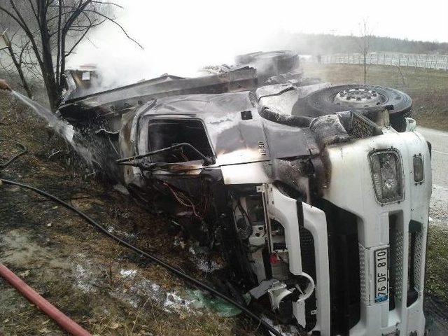 Samsun’da Trafik Kazası: 2 Kişi Yanarak Öldü