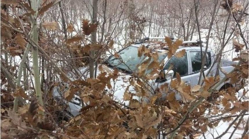 Tatvan&rsquo;da Pkk&rsquo;nın Gasp Ettiği Ara&ccedil; Ve &Ouml;rg&uuml;tsel Dok&uuml;man Ele Ge&ccedil;irildi