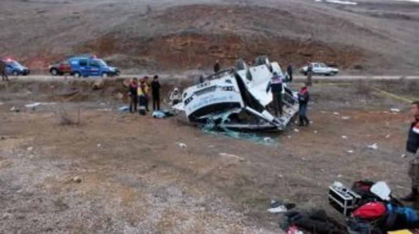 Kayseri&rsquo;deki Minib&uuml;s Kazası