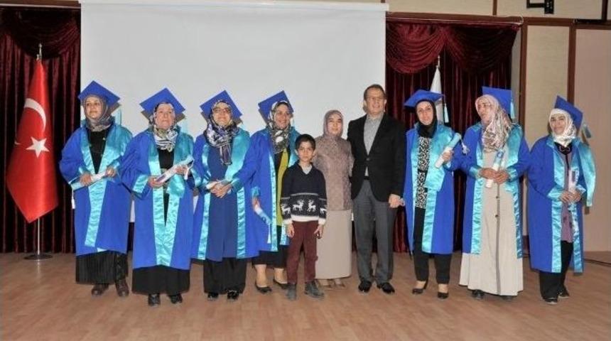Van&rsquo;da "anne &Uuml;niversitesi" Projesi Mezuniyet T&ouml;reni